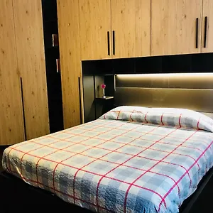 La Casa Di Claudia Genova